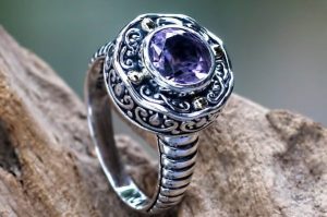 What Style of Ring to Wear on Each Finger