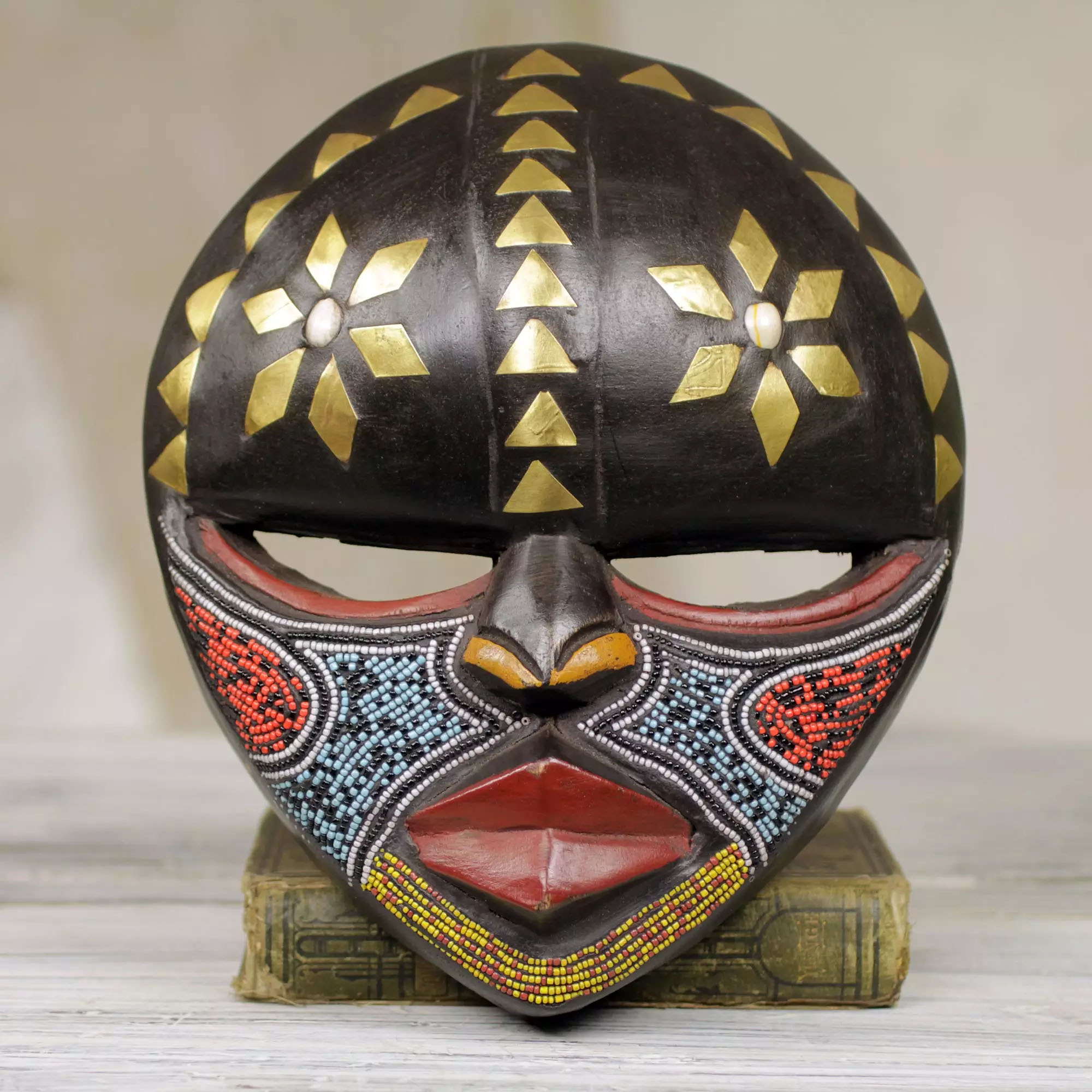 How to Decorate Your Home with Masks. Decorating with Masks.