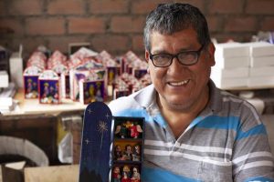 How one Peruvian craftsman became a living legend of retablo